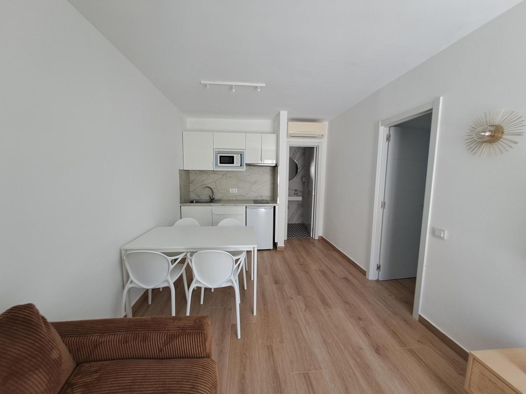 Homeforguest Apartamento 13 Con Terraza Y Piscina En Corralejo Eksteriør bilde